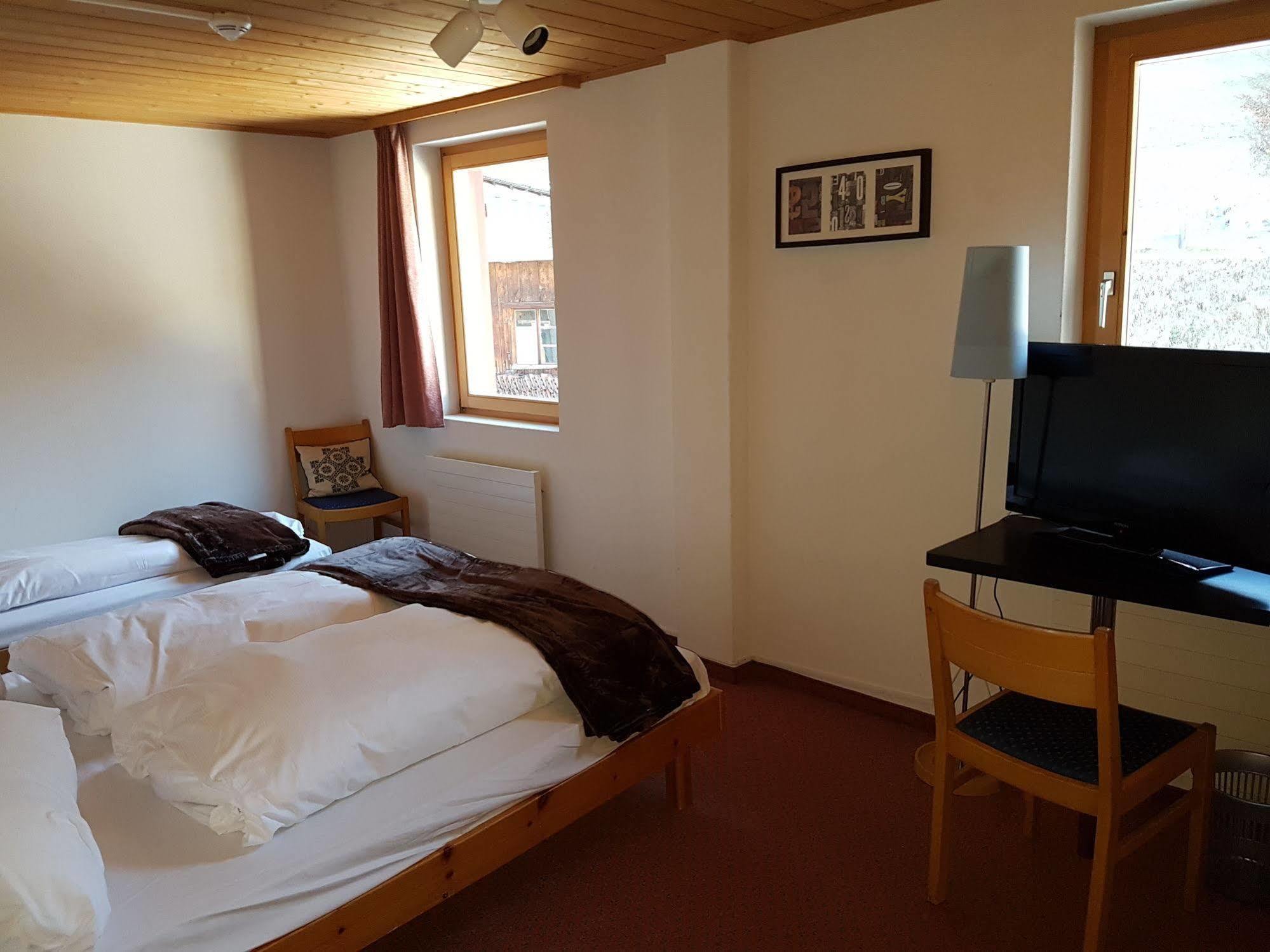Hotel Sonnenhalde Wiesen Esterno foto